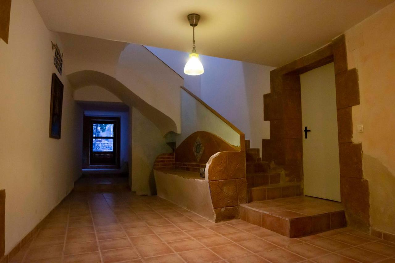 Apartamentos Erlueta Calatayud Zewnętrze zdjęcie